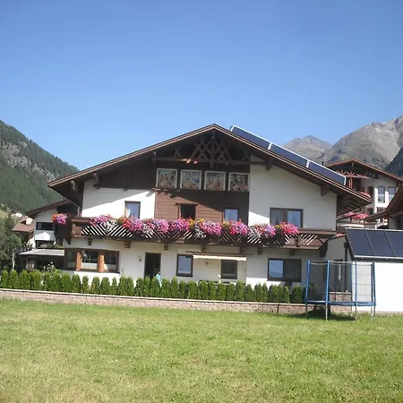 Garni Vierjahreszeiten Guest house Solden