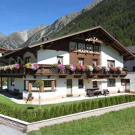Garni Vierjahreszeiten Guest house Solden