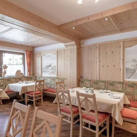 Garni Vierjahreszeiten 3* 솔덴