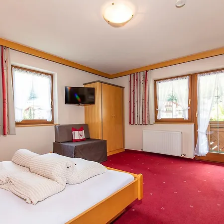 Garni Vierjahreszeiten 게스트하우스 솔덴