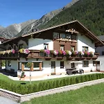 Garni Vierjahreszeiten Pensión Sölden