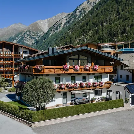 Garni Vierjahreszeiten בית הארחה זולדן